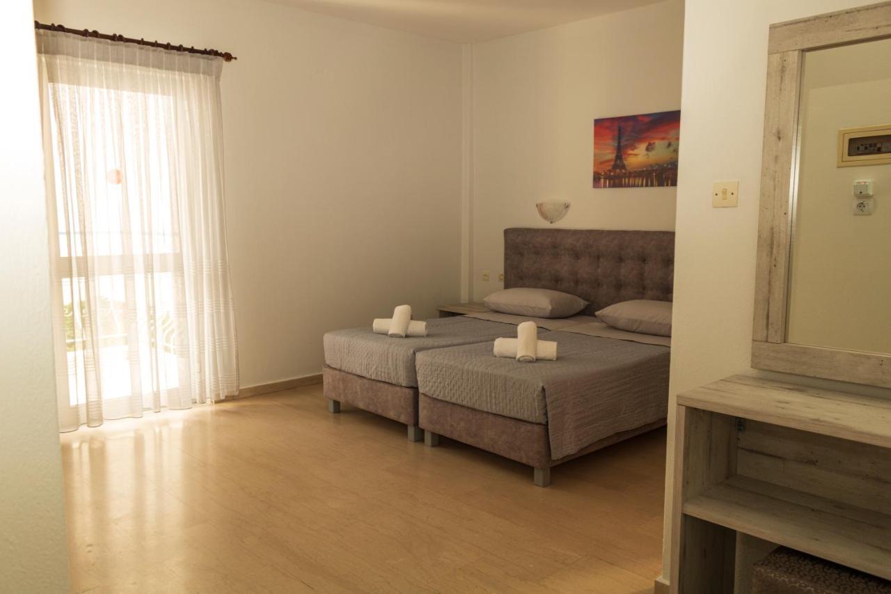 Vicky Apartment Ханиоти Екстериор снимка