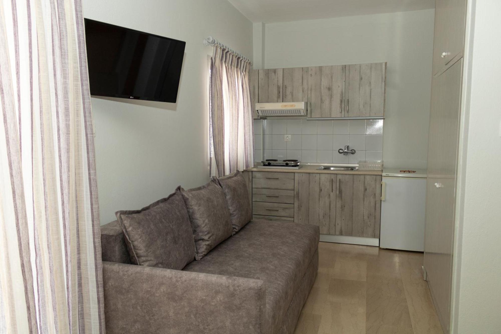 Vicky Apartment Ханиоти Екстериор снимка
