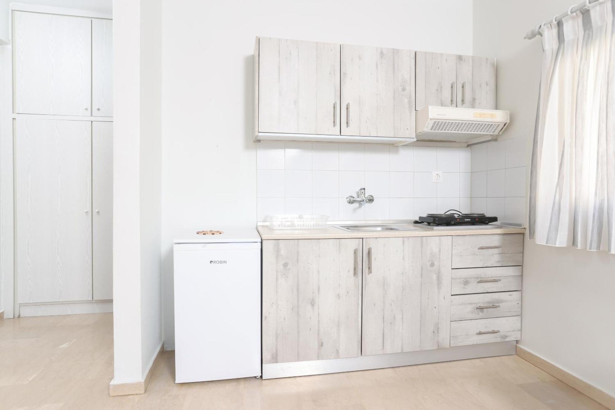 Vicky Apartment Ханиоти Екстериор снимка